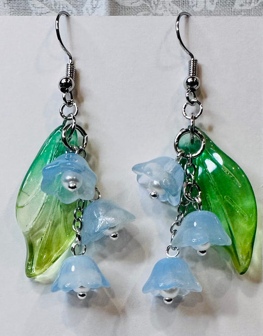 Dangling Bell Flowers Earrings